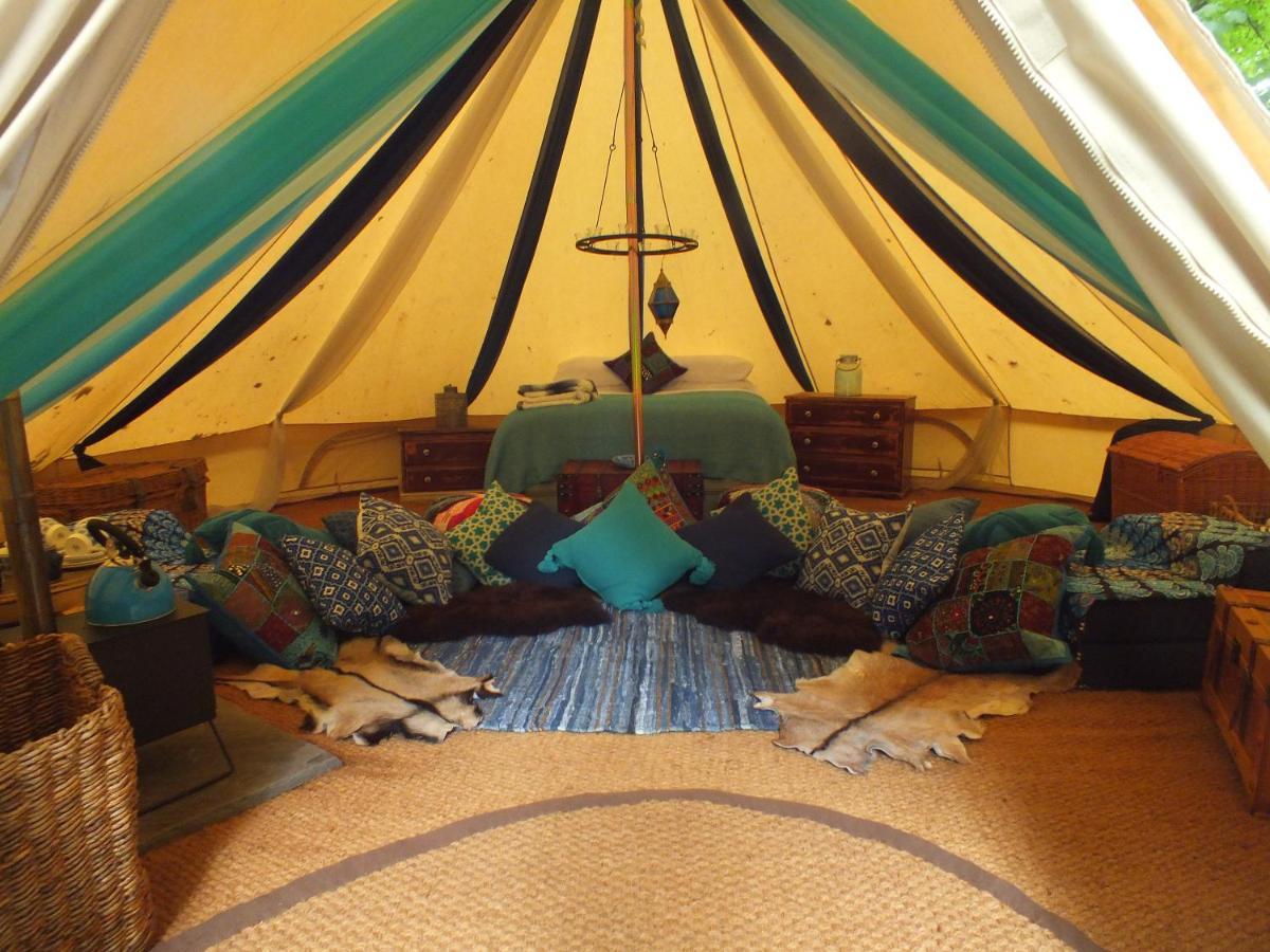 Hollington Park Glamping Hotel Нюбъри Екстериор снимка